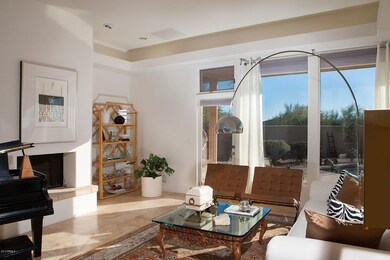 Rooms Orient to Views