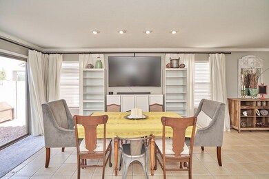 Opal-Dining Room2 (4)