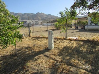 8408 Dawn Place, Weldon, CA 93240 - photo 2