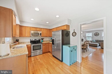 5741 Richardson Mews Square, Halethorpe, MD 21227 - photo 6