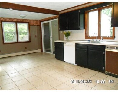15 Inman Ave, Warwick, RI 02886 - photo 2