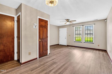 8117 Farmlea Cir, Raleigh, NC 27616 - photo 4