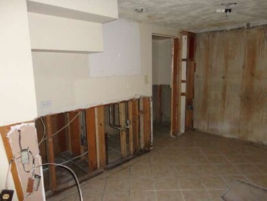 178 Lake Shore Dr, Carpentersville, IL 60110 - photo 4