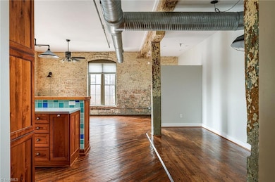 401 E 4th St unit 302, Winston Salem, NC 27101 - photo 6