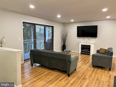 2271 Apley Ct, Bushkill, PA 18324 - photo 2