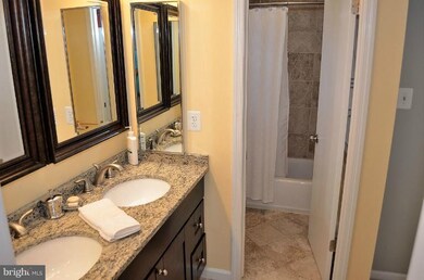 10207 Marshall Pond Rd, Burke, VA 22015 - photo 4