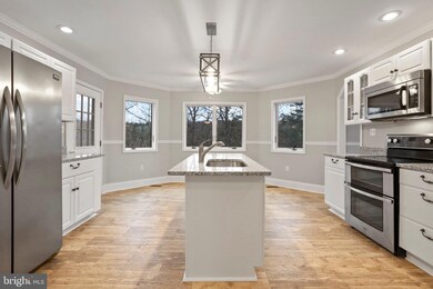 204 Quiet Place Ln, Berkeley Springs, WV 25411 - photo 7