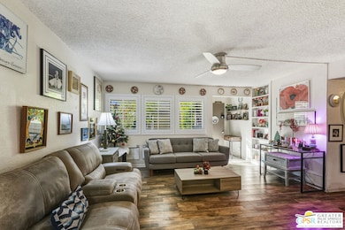 460 Bradshaw Ln unit 18, Palm Springs, CA 92262 - photo 6