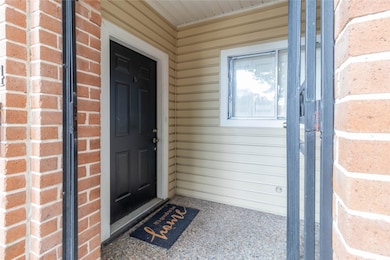 1404 Walnut Bend Ln unit 23, Houston, TX 77042 - photo 2