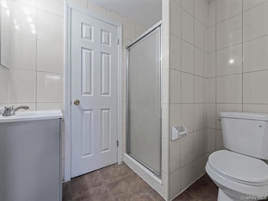 33-05 143rd St, Flushing, NY 11354 - photo 5