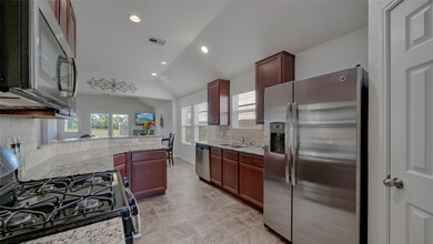 9995 Chimney Swift Ln, Conroe, TX 77385 - photo 5