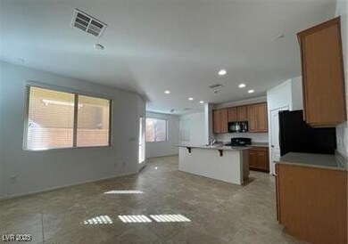 10173 Santa Lorena Ct, Las Vegas, NV 89147 - photo 5