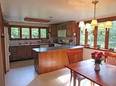 260 E Town Farm Rd, Putney, VT 05346 - photo 6