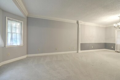 Living Rm/ Dining Rm