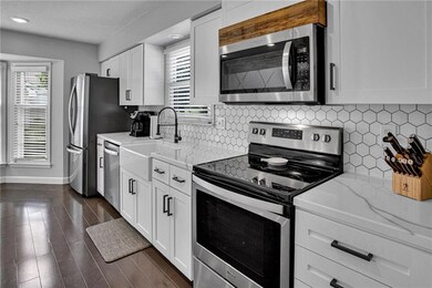 6303 Charlotte St, Shawnee, KS 66216 - photo 7