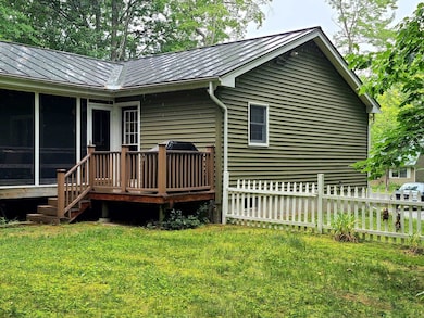 44 Symonds Rd, Hillsborough, NH 03244 - photo 6