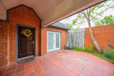 1727 Gingerleaf Ln, Houston, TX 77055 - photo 3