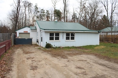 4362 Filter Rd, Harrison, MI 48625 - photo 2