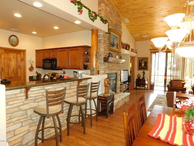 2745 Villa Lp Show Low Sunroom