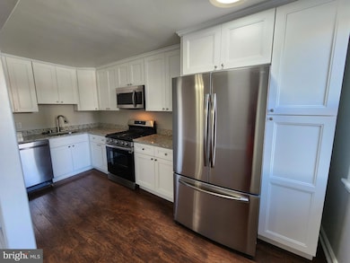 32 Briarcliffe Rd, Glenolden, PA 19036 - photo 5