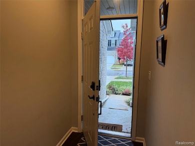 4811 Broomfield Way, Orion Charter Township, MI 48359 - photo 3