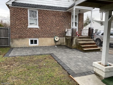 823 E 3rd St unit 25, Plainfield, NJ 07062 - photo 2