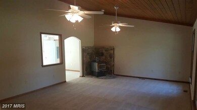 36 Lake Shore Dr, Colonial Beach, VA 22443 - photo 4