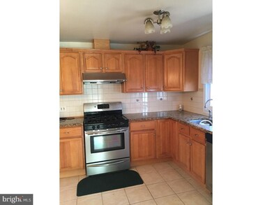 556 General Patterson Dr, Glenside, PA 19038 - photo 2