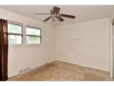 3422 Maple Ln, Hazel Crest, IL 60429 - photo 6