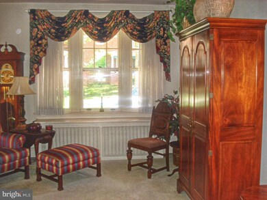 1720 Olive St, Reading, PA 19604 - photo 5