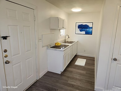 519 Topeka Blvd unit 3, San Antonio, TX 78210 - photo 2