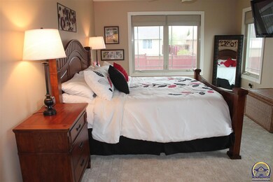 3605 SW Palmer Ct, Topeka, KS 66610 - photo 5