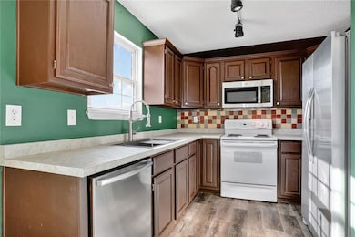 21680 S Main St, Spring Hill, KS 66083 - photo 6