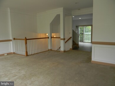 8217 Glade Bank Dr, Manassas, VA 20111 - photo 2