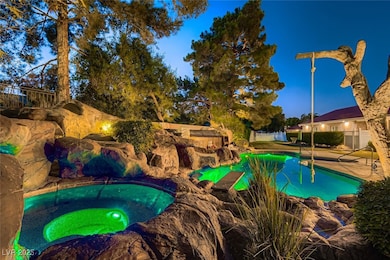 6661 N Rainbow Blvd, Las Vegas, NV 89131 - photo 7