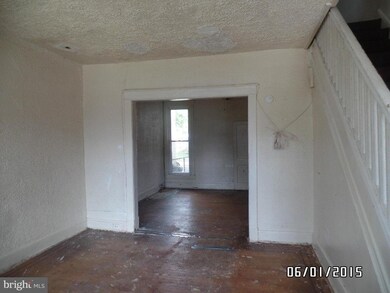 2542 W Lafayette Ave, Baltimore, MD 21216 - photo 2
