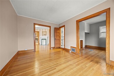 411 Breckenridge St unit Upper, Buffalo, NY 14213 - photo 6