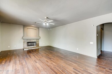 08 Living Room