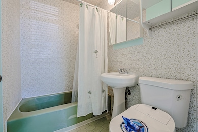 342 Cherry Ln, Glenview, IL 60025 - photo 4