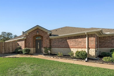 912 High Creek Dr, Euless, TX 76040 - photo 3