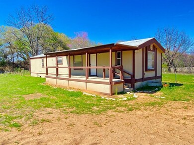 200 Buffalo Dr, Comanche, TX 76442 - photo 2