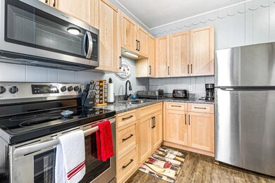 121 Main St unit 2, Colebrook, NH 03576 - photo 5