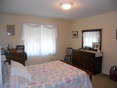 4 Fox Run Rd, Blackstone, MA 01504 - photo 6