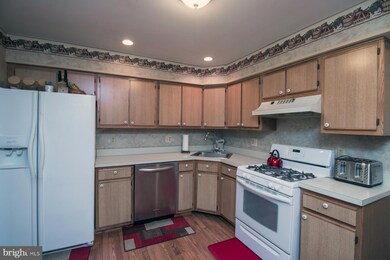 27 Adler Cir, Lumberton, NJ 08048 - photo 3