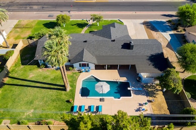 05-Camelback_drone