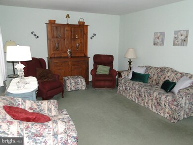 1685 Old Plains Rd, Pennsburg, PA 18073 - photo 2
