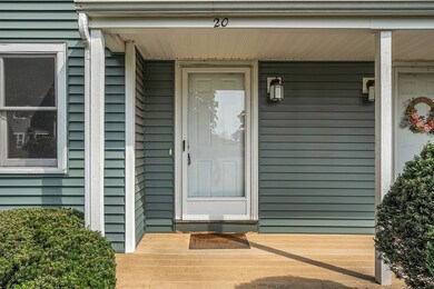 551 Hildreth St unit 20, Dracut, MA 01826 - photo 3