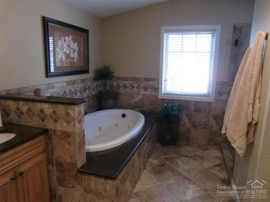 2302 NW Marken St, Bend, OR 97701 - photo 7