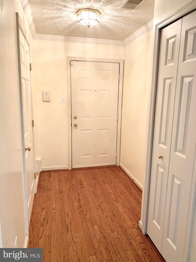 2043 Hunting Ridge Dr, Owings Mills, MD 21117 - photo 3