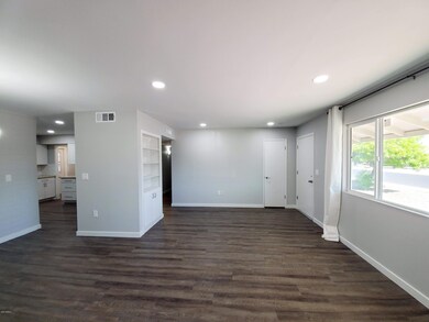 9930 W Crosby Cir S, Sun City, AZ 85351 - photo 6